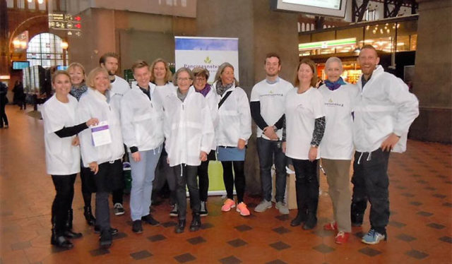 The Pancreasnetvaerket i Danmark team at a rally at Copenhagen Central Station on World Pancreatic Cancer Day 2015.